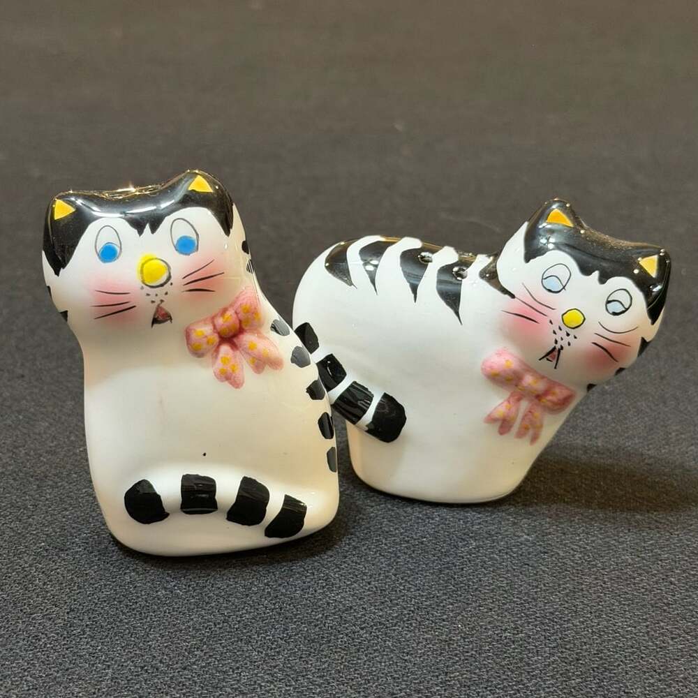 Black & white Striped Cheshire Cats Pink Bow Salt & Pepper Shakers